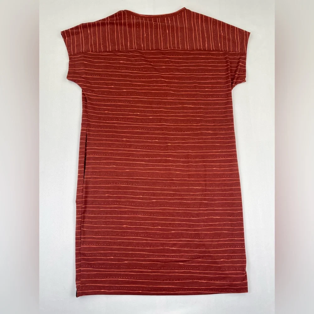 TITLE NINE Hiolani T-Shirt Dress Mirikuru Print Rust Striped V Neck Women’s XS - Picture 4 of 7